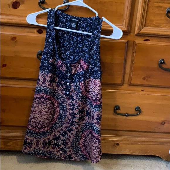 Rue21 Tank top - Picture 1 of 2